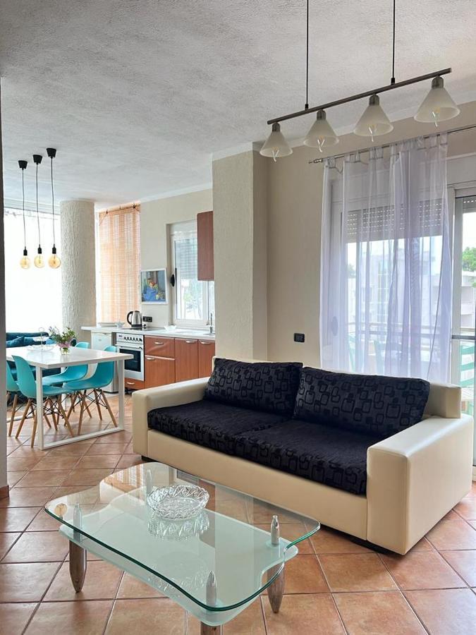 Lungomare Holiday Apartments Durrës Kültér fotó