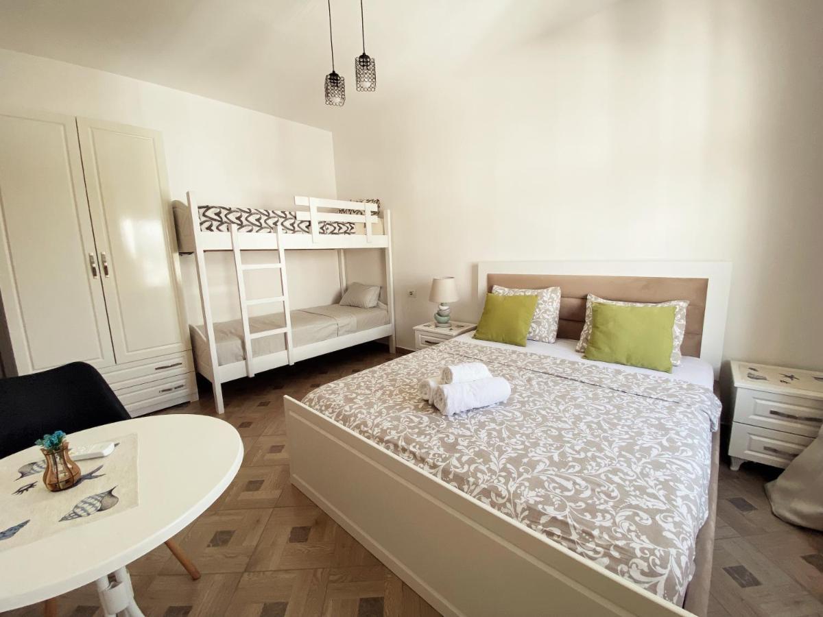 Lungomare Holiday Apartments Durrës Kültér fotó